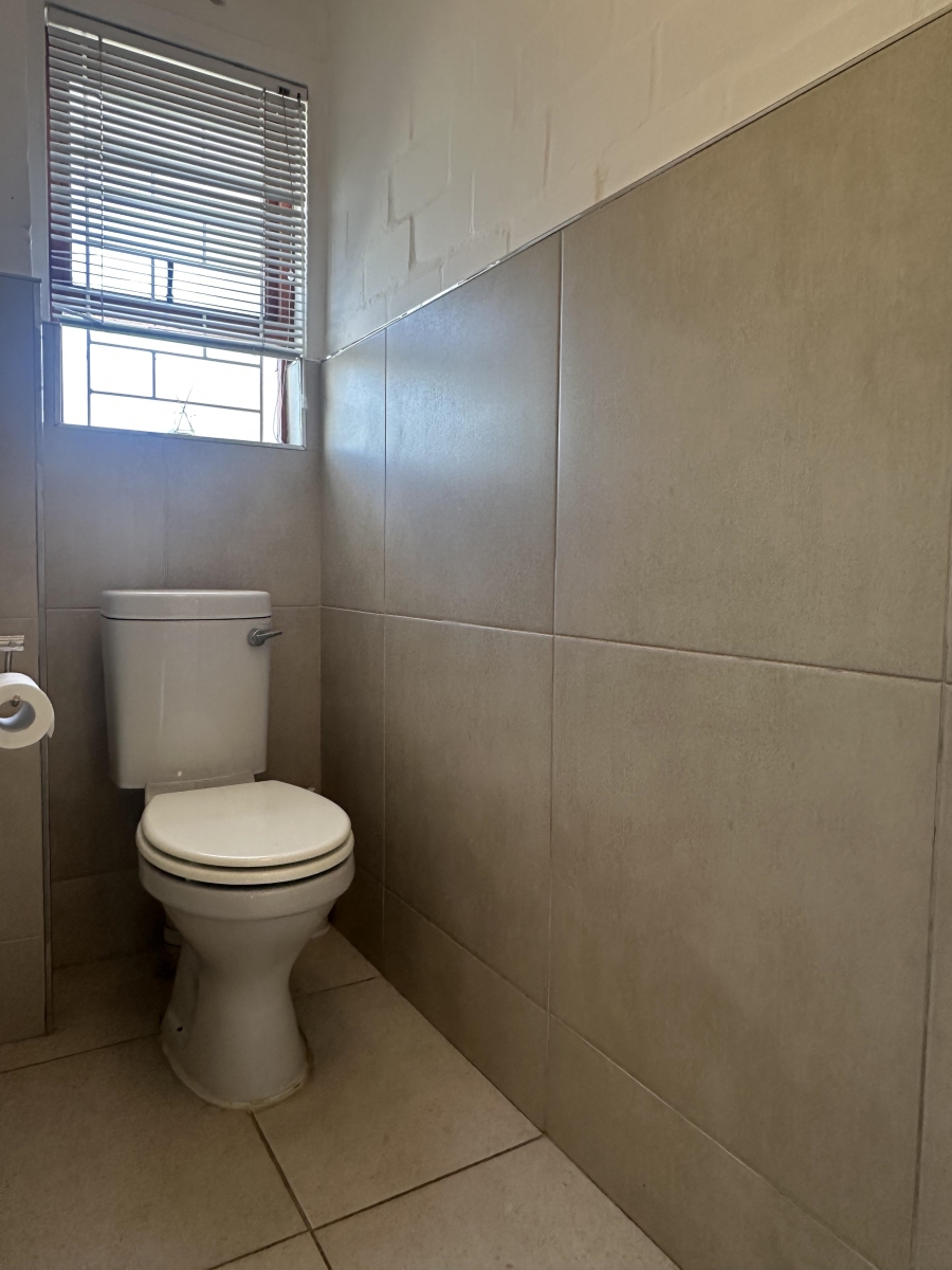 To Let 2 Bedroom Property for Rent in Parklands Western Cape